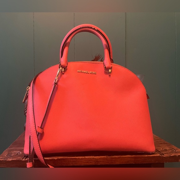 Michael Kors bag with strap - Picture 4 of 6